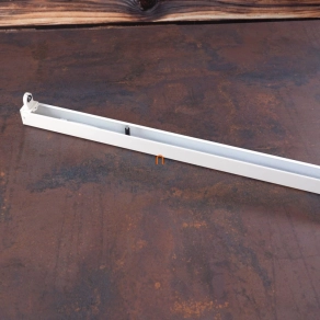   Szabadonsugárzó lámpatest LED fénycsőhöz - Simotrade 60252118101