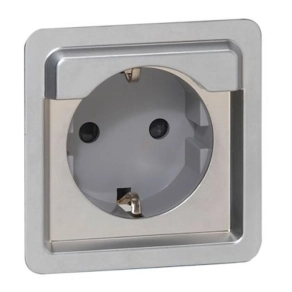   Legrand Soliroc 2P+F földelt csatlakozóaljzat 16A-250V~, IK10, biztonsági zsaluval, csavaros bekötéssel, vandálbiztos - 77836