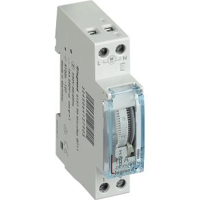   Legrand MicroRex T11 napi programkapcsoló működési tartalékkal függőleges előlappal - 412790