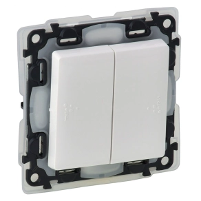 Legrand Valena Life csillárkapcsoló IP44 fehér - 752155