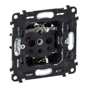   Legrand Valena InMatic 2P+F csatlakozóaljzat mechanizmus biztonsági zsaluval, csavaros vezetékbekötéssel - 753024