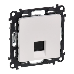   Legrand Valena Life 1xRJ45 Cat. 6 STP csatlakozóaljzat fehér - 753146