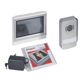   Legrand 2 vezetékes színes videó kaputelefon szett, 1 v. 2 lakásos, 7"-os érintőképernyős beltéri egységgel - 369320
