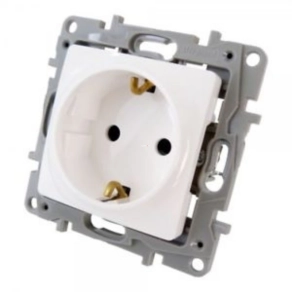   Legrand Niloé 2P+F csatlakozóaljzat biztonsági zsaluval (csavaros), fehér - 764529