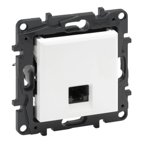Legrand Niloé Step RJ45 Cat.5E UTP aljzat fehér - 863159