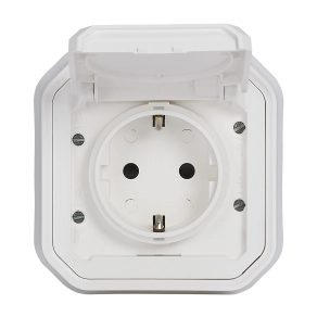   Legrand Plexo 55 süllyesztett 2P+F csatlakozóaljzat csapófedéllel, összeszerelt, csavaros vezetékbekötéssel, fehér - 069869L