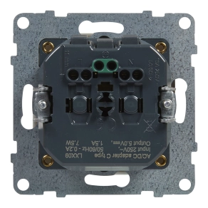   Legrand Suno 2P+F + USB-C csatlakozóaljzat (rugós), biztonsági zsaluval, fehér - 721129