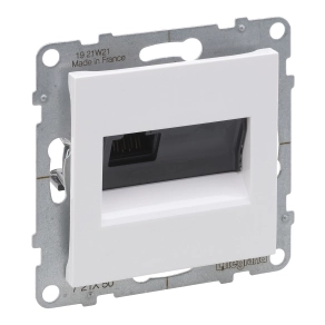 Legrand Suno RJ45 Cat.5E UTP aljzat fehér - 721150