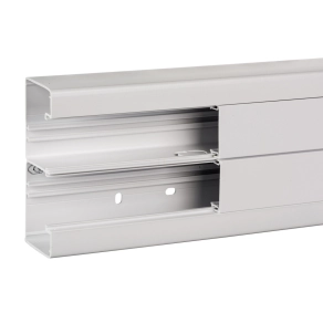   Schneider Electric OptiLine 45 - ISM10300P - kábelcsatorna fedéllel 140x55 mm, műanyag, polárfehér