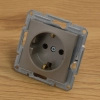 Schneider Electric Asfora - EPH2900169 - 2P+F csatlakozóaljzat, csavaros, bronz