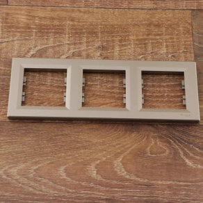   Schneider Electric Asfora - EPH5800369 - Hármas keret, vízszintes, bronz