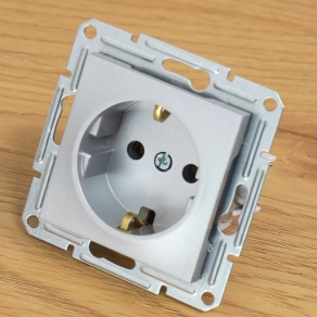   Schneider Electric Asfora - EPH2900161 - 2P+F csatlakozóaljzat, csavaros, alumínium