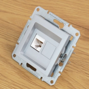  Bontott csomagolású Schneider Asfora 1xRJ45 Cat5e UTP aljzat, alumínium EPH4300161