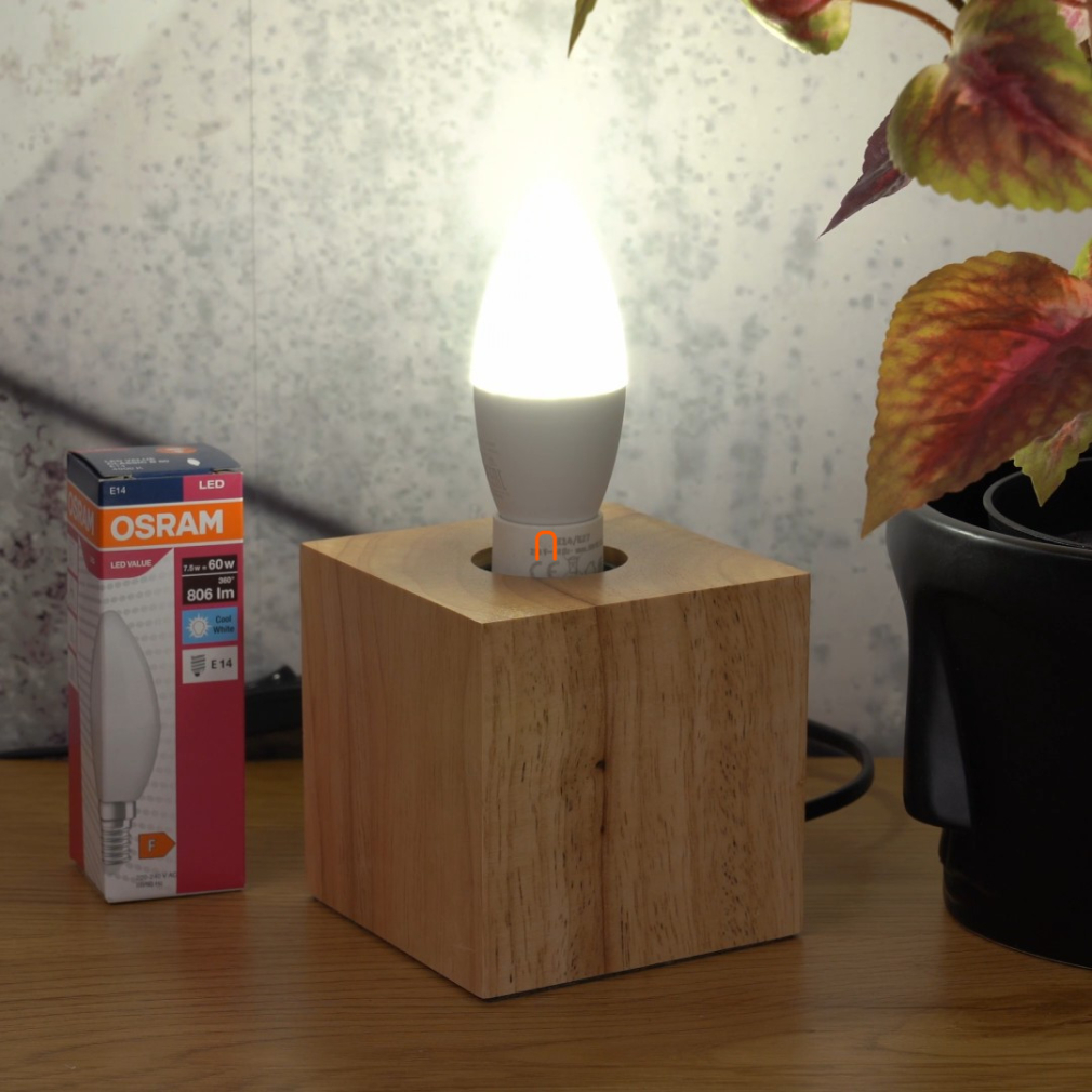 Osram E14 LED Value 7.5W 806lm 4000K hidegfehér 210° - 60W izzó helyett