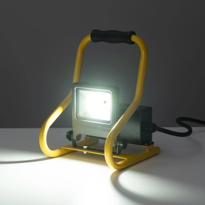   Ledvance kültéri LED reflektor dupla csatlakozóaljzattal, hidegfehér, 20 W (Worklight R-Stand)