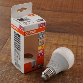   Osram E27 LED Star+ 10W 1055lm 2700K melegfehér, fényérzékelővel - 75W izzó helyett