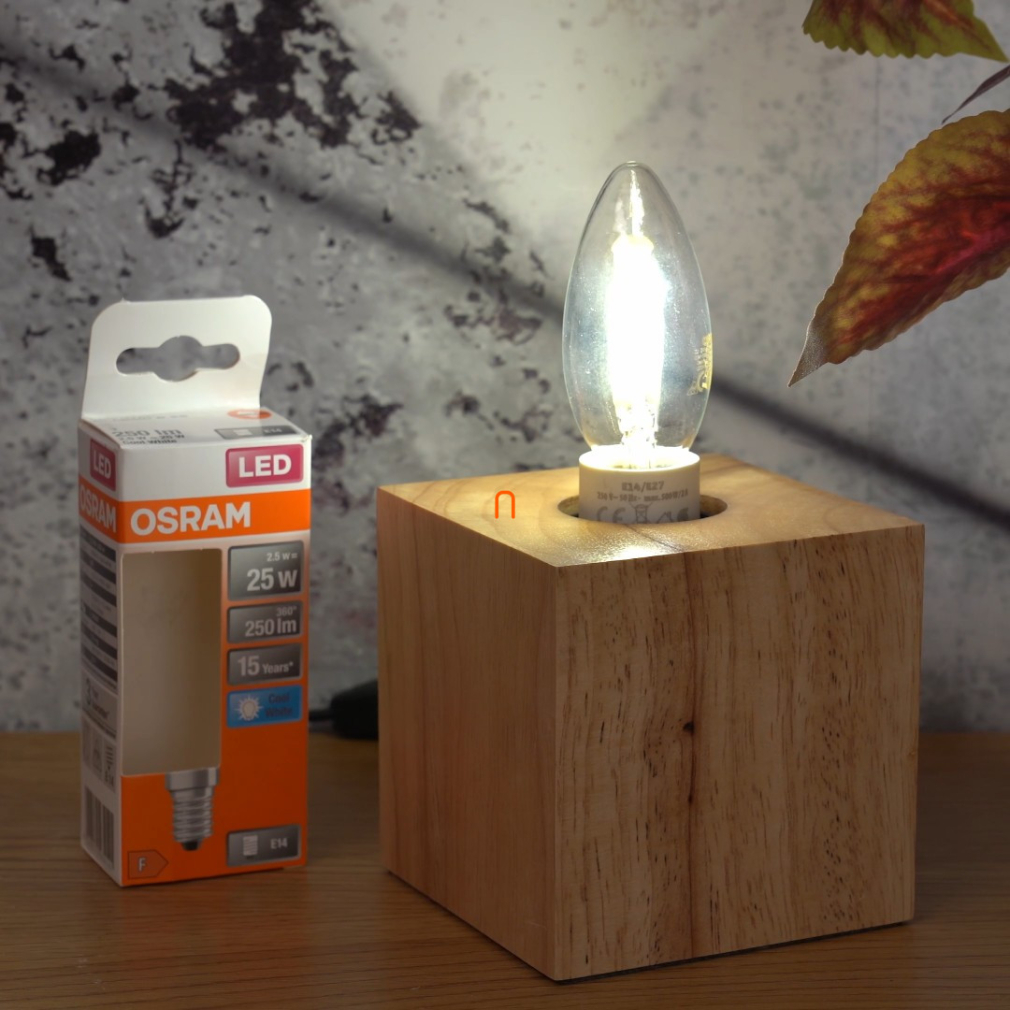 Osram E14 LED Star gyertya 2,5W 250lm 4000K hidegfehér 300° - 25W izzó helyett