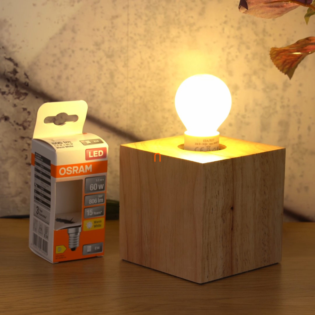 Osram E14 LED Star kisgömb 5,5W 806lm 2700K melegfehér 300° opál - 60W izzó helyett