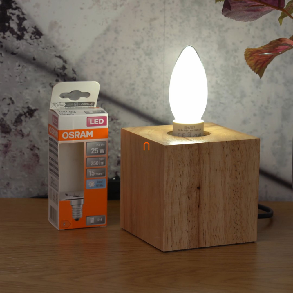 Osram E14 LED Star gyertya 2,5W 250lm 4000K hidegfehér 300° opál - 25W izzó helyett