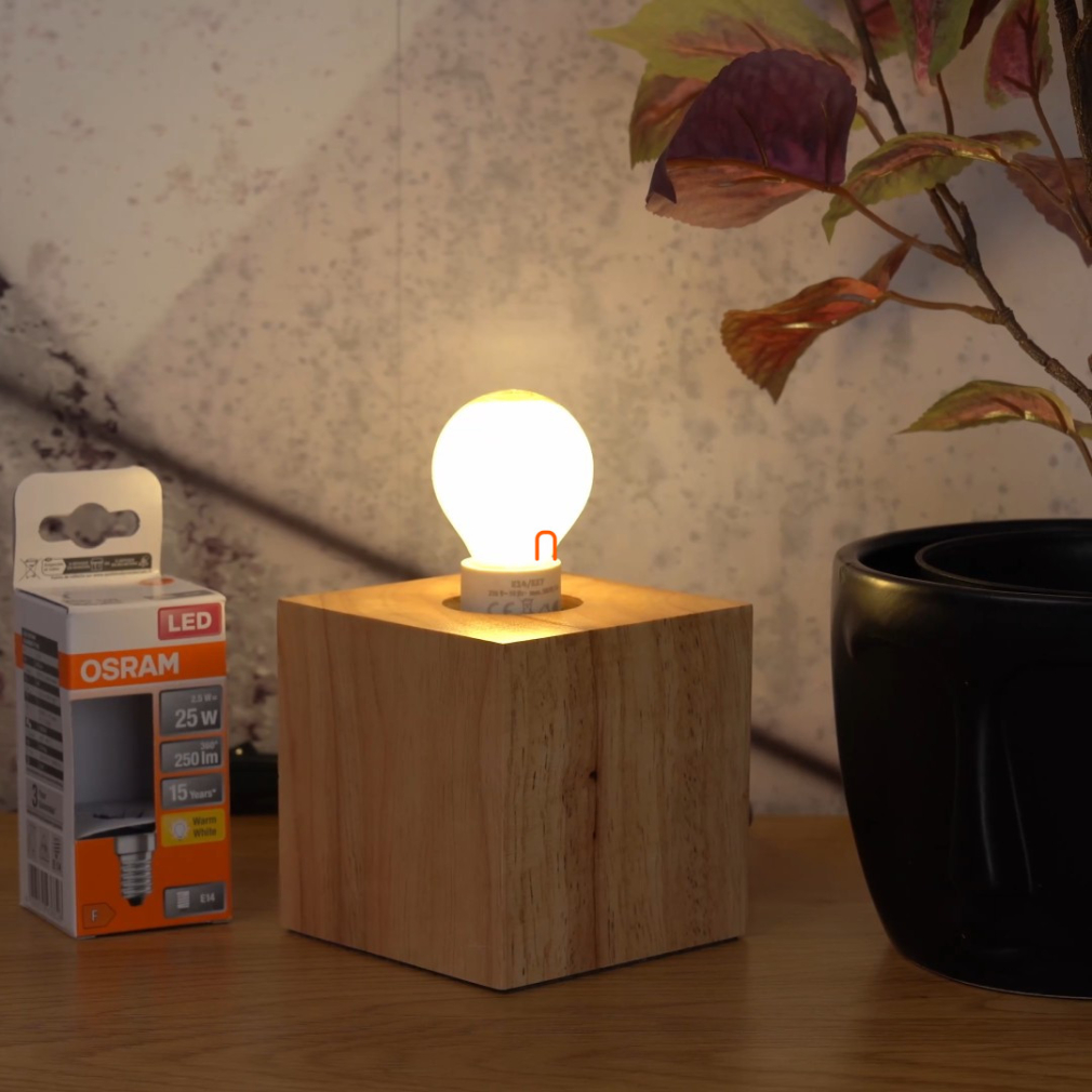 Osram E14 LED Star kisgömb 2,5W 250lm 2700K melegfehér 300° opál - 25W izzó helyett