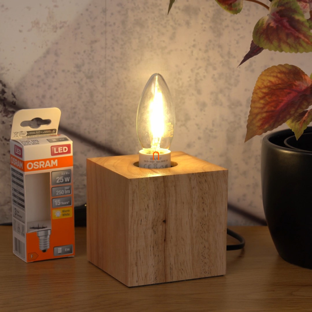 Osram E14 LED Star gyertya 2,5W 250lm 2700K melegfehér 300° - 25W izzó helyett