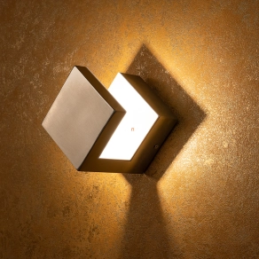   Ledvance Endura Style Pyramid kültéri fali LED lámpa ezüst IP44 9W 3000K 600lm 10x12,5cm