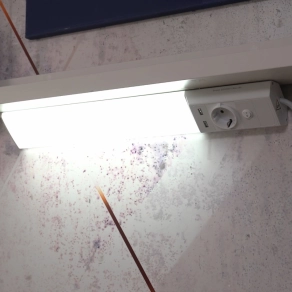   Ledvance konyhai pultvilágító LED lámpa konnektor + USB, 10 W, hidegfehér
