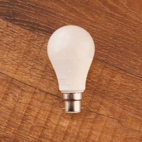   Ledvance Smart+ WIFI B22d LED, 9 W, hidegfehér/melegfehér, 806 lm, opál (Classic)