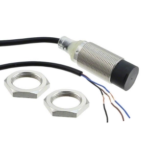 OMRON E2B-M18KN16-WP-C1 2M OMI közelítéskapcsoló