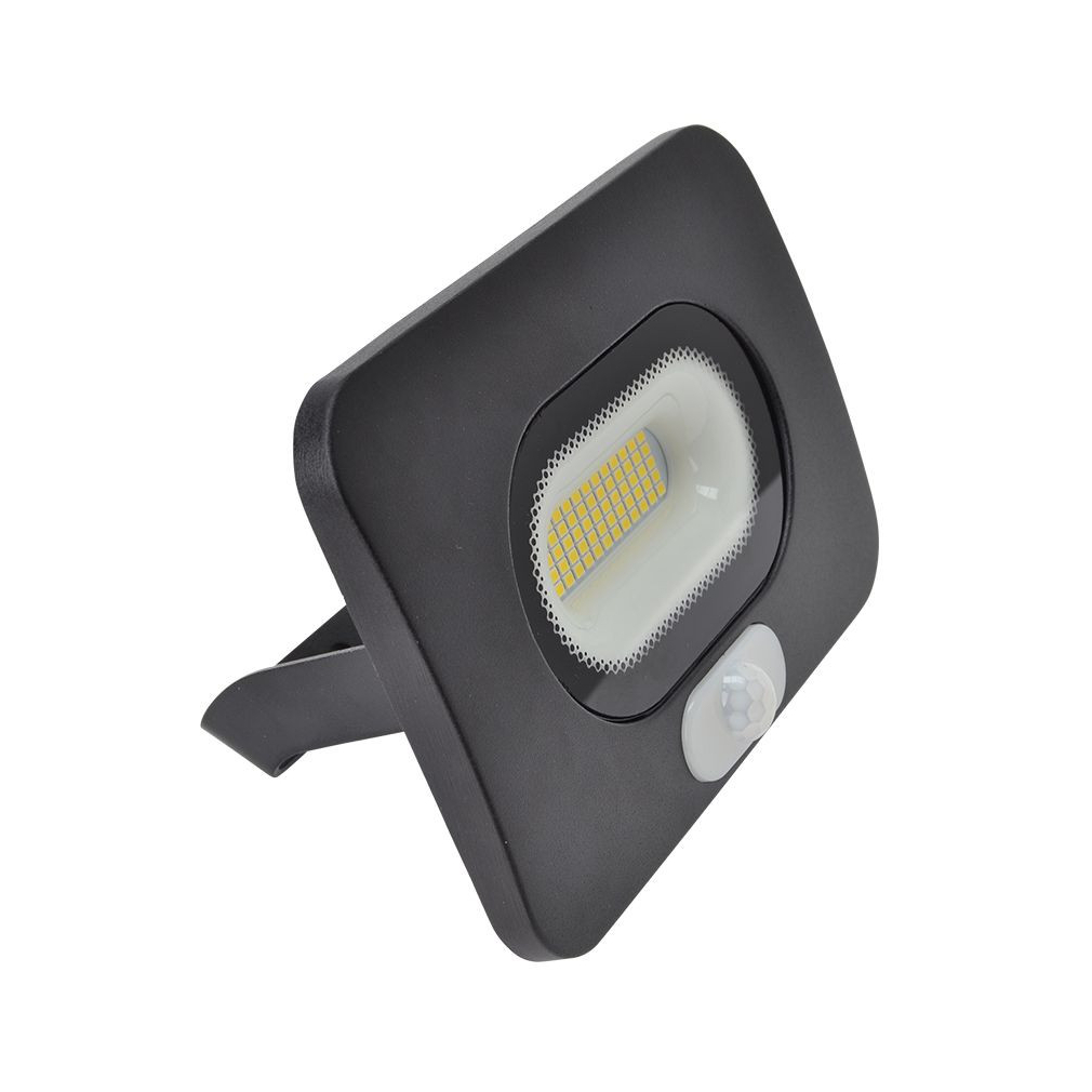 LED fényvető mozgásérzékelővel 30W, 4000K, IP65, 2700lm, 110fok, 3-10m RSMDLM30 - Tracon RSMDLM30