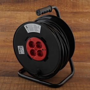   Stilo 2 pólusú műanyag kábeldob fém tartóval 50 Fm. MT 3x1,5mm2 vezetékkel - STI783