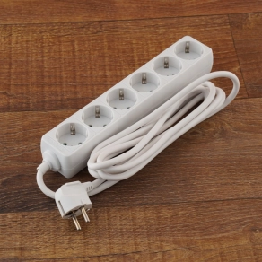   Stilo hálózati elosztó 6db aljzat, 3fm MT 3x1,5mm2 vezetékkel - STI956