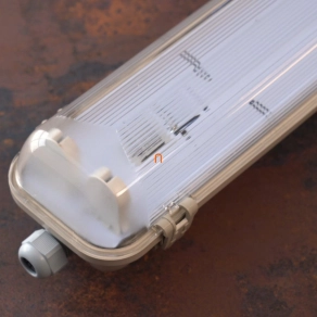   LED Por- és páramentes üres lámpatest 2x58W méret, LED csőhöz szerelve PC búra IP65 - deLux DEL1611