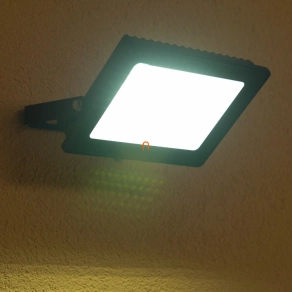   LED reflektor 50W 4000lm 4000K 200-240VAC IP65 120 fok 75x SMD2835 LED lapos fekete 190*151,5*27mm, alumínium - Slim deLux DEL1717