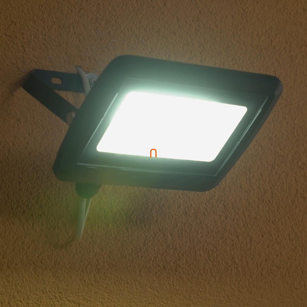 LED reflektor 50W sorkapoccsal, tömszelencével 4000K 4000lm IP65 120 fok SMD, lapos, fekete - deLux DEL1746