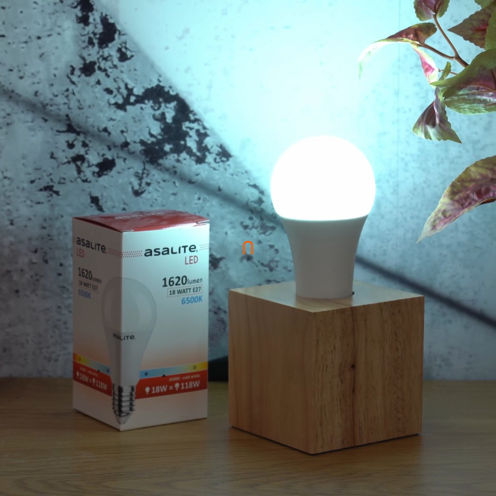 LED izzó gömb E27 18W 6500K 1620 lm (A70)