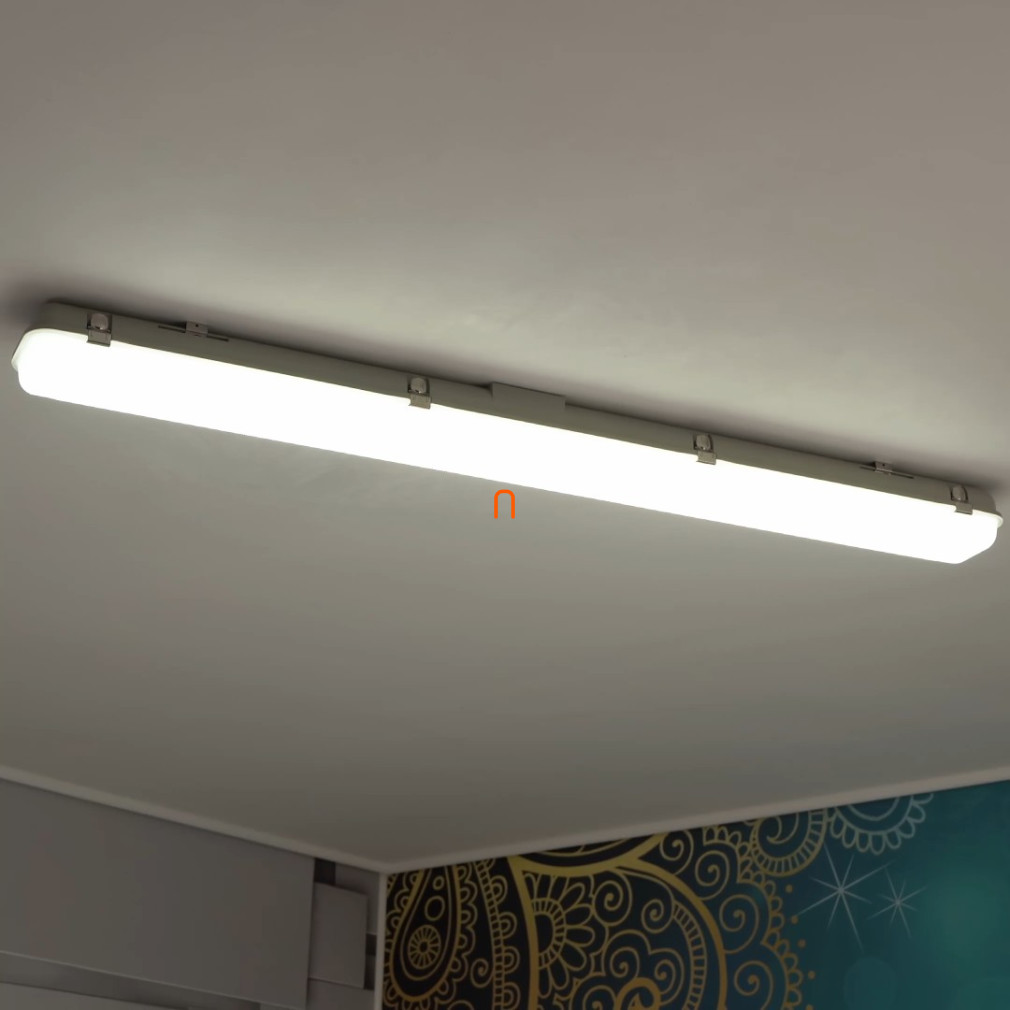 Por és páramentes LED lámpatest 54W 6710lm 4000K IP65 1270mm