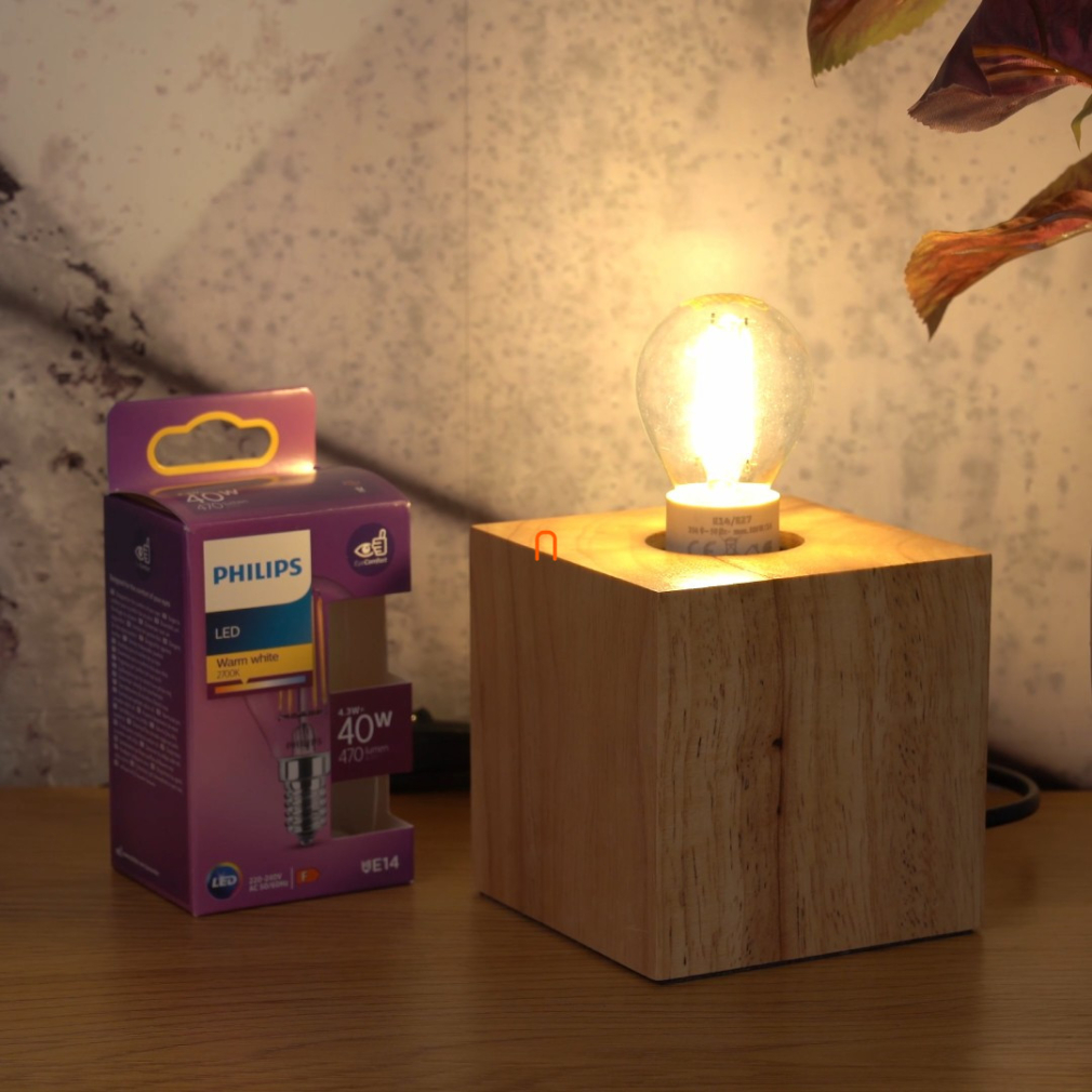 Philips E14 LED 4,3W 470lm 2700K melegfehér kisgömb - 40W izzó helyett