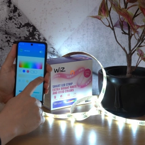   WiZ Wi-Fi LED Strip 11W 880lm RGB/2700-6500K 1m ledszalag kiegészítés
