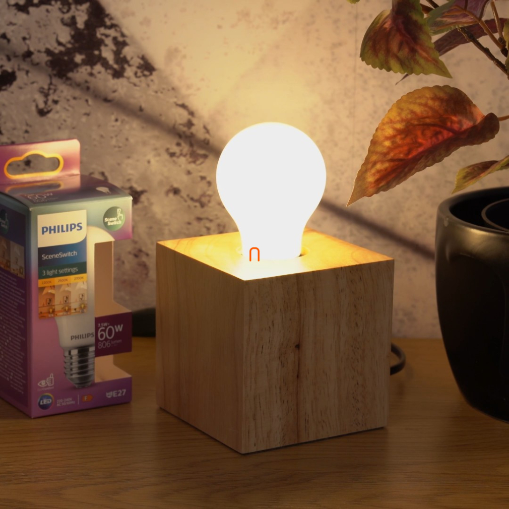 Philips E27 LED 7,5W 806/320/150lm 2200-2700K opál SceneSwitch normál kapcsolóval szabályozható