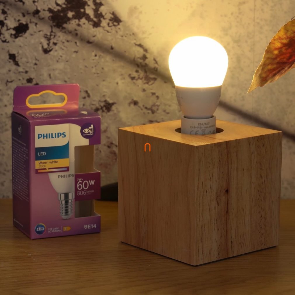 Philips E14 LED kisgömb 7W 806lm 2700K meleg fehér - 60W izzó helyett