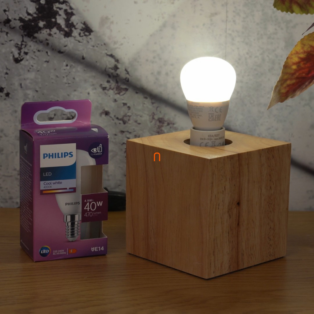 Philips E14 LED kisgömb 5W 470lm 4000K hideg fehér - 40W izzó helyett