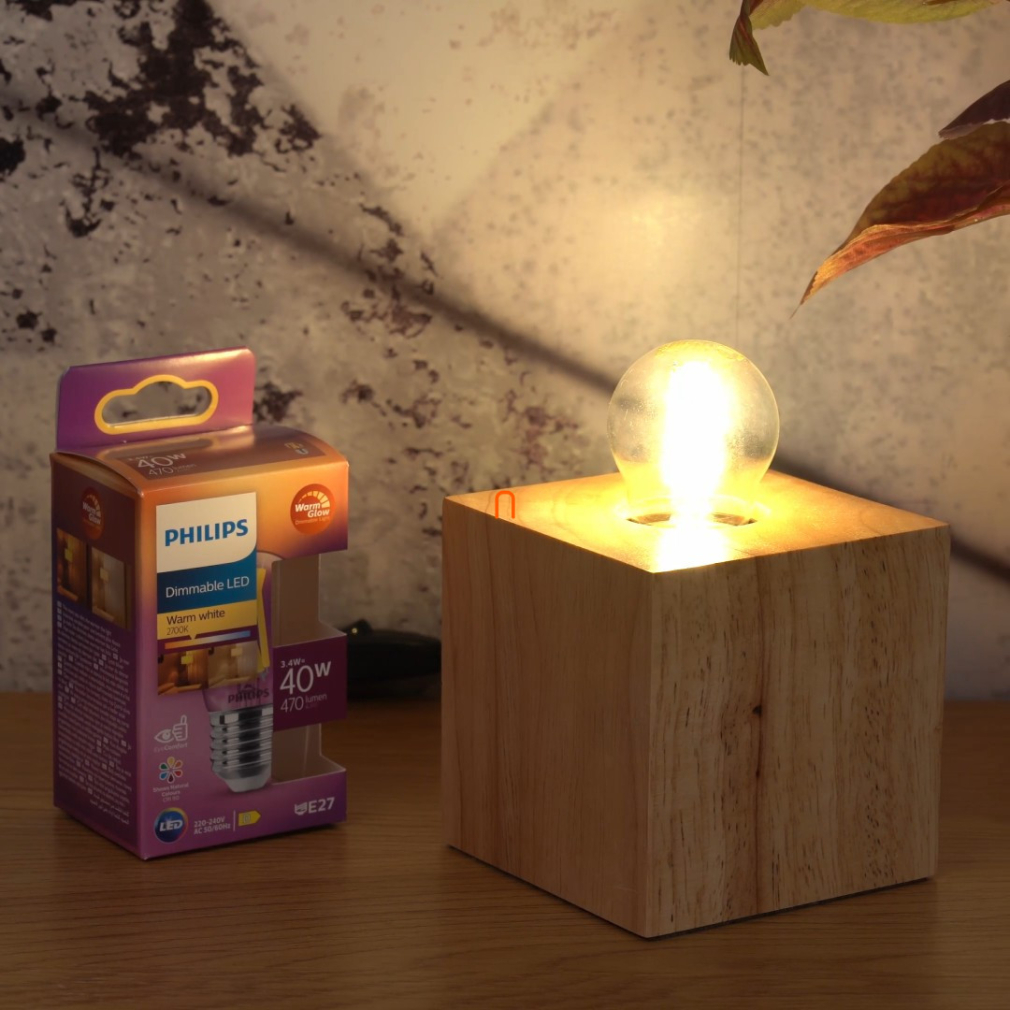 Philips E27 LED kisgömb 3,4W 470lm extra melegfehér - 40W izzó helyett (Calssic WarmGlow)