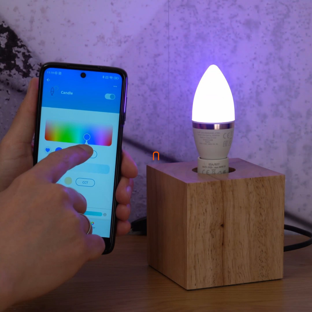 WiZ (Philips) okos E14 LED, 2200-6500 K, 40W izzó helyett (RGBW)