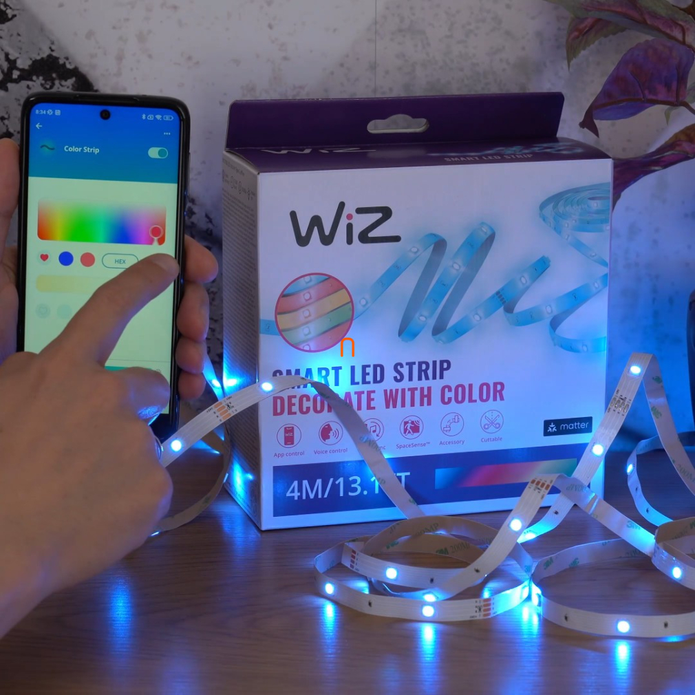 WiZ okos LED szalag, 4 m (RGBW)