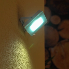   LED reflektor 21 W, hidegfehér fényű, fehér színű - Faedo Eglo 33153