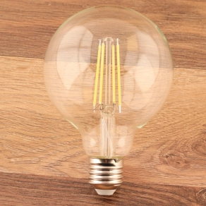   E27 LED fényforrás, 7W, 800lm, hidegfehér, víztiszta üveg